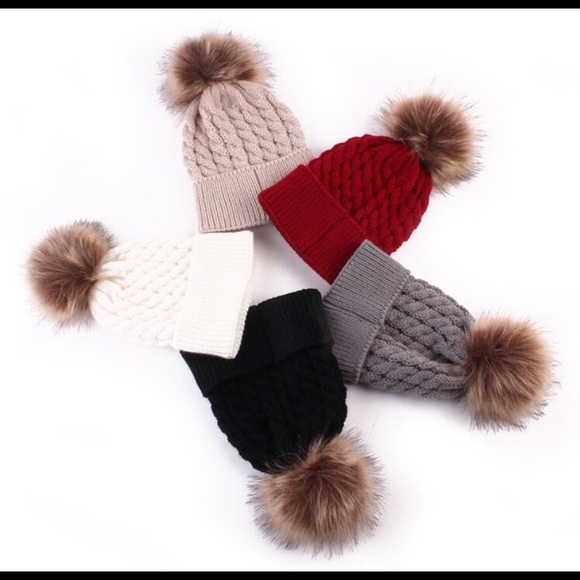 Other - Cute Knitted Baby Beanie Hat with Pom Pom NEW